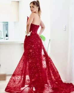 Juliette Strapless Glitter Gown - Wine -Curvy Charm Store 1N3A4649 79344ece b737 457c 806f f58595776c47
