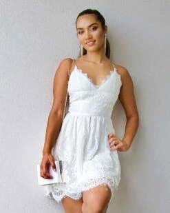 Aurelia Lace Dress - White 19 Aurelia Lace Dress - White -Curvy Charm Store Aurelai Lace Dress Front Close White