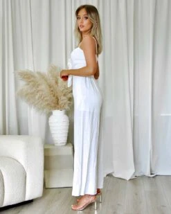 Belinda Linen Jumpsuit - White 11 Belinda Linen Jumpsuit - White -Curvy Charm Store Belinda Linen Jumpsuit Side White