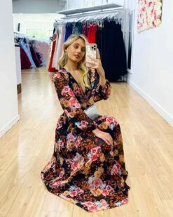 Chloe Chiffon Maxi Dress - Black Floral -Curvy Charm Store Chloe Chiffon Maxi Dress Sitting Black Floral