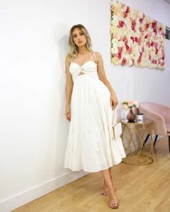 Dominique Maxi Dress - White -Curvy Charm Store Dominiqe Maxi Dress Front 2 White