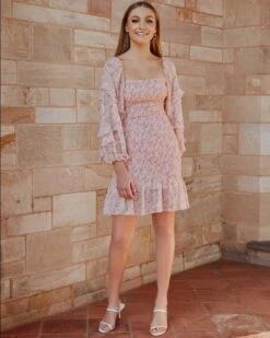 Elena Floral Dress - Baby Pink -Curvy Charm Store Elena Floral Dress Front Pink