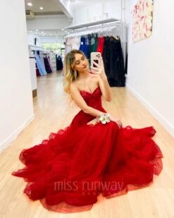 Hailey Tulle Glitter Gown - Red -Curvy Charm Store Hadley Tulle Glitter Gown Red 8