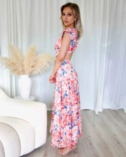 Kaia Chiffon Maxi Dress - Red Print -Curvy Charm Store Kaia Chiffon Maxi Dress Side Red Print