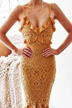 Leanne Lace Midi Dress - Mustard -Curvy Charm Store Leanne Lace Midi Dress Close Mustard