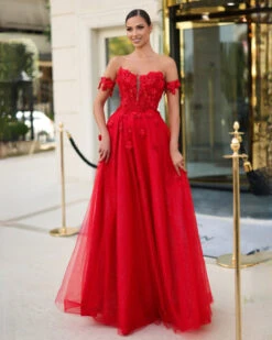 Liana Off Shoulder Corset Ball Gown - Red -Curvy Charm Store Liana.Red .Front