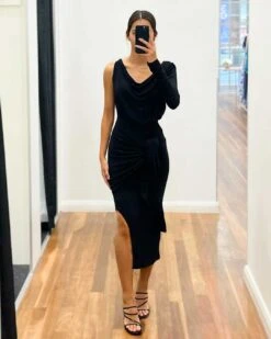 Merlow Glitter Midi Dress - Black -Curvy Charm Store Merlow Glitter Midi Dress Front Black