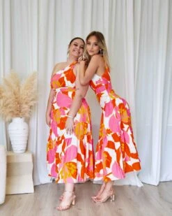 Siena Floral Maxi Dress - Orange/Pink 29 Siena Floral Maxi Dress - Orange/Pink -Curvy Charm Store Siena Floral Maxi Dress Front 2 Paige Kiara Orange Pink