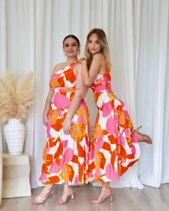 Siena Floral Maxi Dress - Orange/Pink 23 Siena Floral Maxi Dress - Orange/Pink -Curvy Charm Store Siena Floral Maxi Dress Front 3 Paige Kiara Orange Pink
