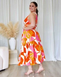 Siena Floral Maxi Dress - Orange/Pink 20 Siena Floral Maxi Dress - Orange/Pink -Curvy Charm Store Siena Floral Maxi Dress Side 1 Kiara Orange Pink
