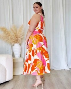 Siena Floral Maxi Dress - Orange/Pink 24 Siena Floral Maxi Dress - Orange/Pink -Curvy Charm Store Siena Floral Maxi Dress Side Kiara Orange Pink