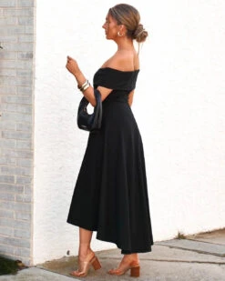 Belina Midi Dress- Black 12 Belina Midi Dress- Black -Curvy Charm Store TS863 Black Belina Dress Black 003 5000x 2d7b0c37 64ef 4ef4 be07 03f3b4fc884f