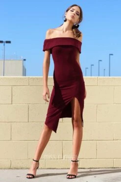 Tammy Midi Dress - Wine -Curvy Charm Store Tammy Midi Dress Front 1 Wine 7d339eac 4f44 4701 854f 7b78cd18b8ee