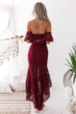 Celine Lace Set - Wine -Curvy Charm Store Toga Lace Set Back Burgundy