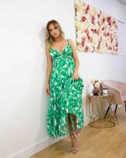 Verona Maxi Print Dress - Green -Curvy Charm Store Verona Maxi Dress Front 1 Green Print