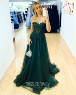 Hailey Tulle Glitter Gown - Emerald 12 Hailey Tulle Glitter Gown - Emerald -Curvy Charm Store hadley tulle glitter gown front 2 emerald