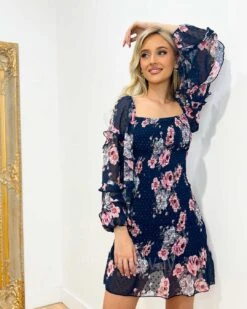 Gail Floral Dress - Navy Print -Curvy Charm Store image 12d983cc 8da5 42b9 b757 af93d4810964