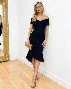 Brienne Midi Dress - Black 22 Brienne Midi Dress - Black -Curvy Charm Store image 89de609b f4c4 400a 9f75 d20dc7e6afa1