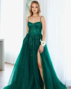 Iris Corset Lace Gown - Emerald -Curvy Charm Store iris gown front 2 emerald