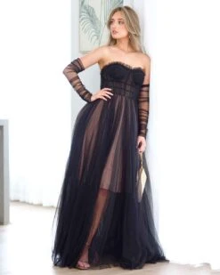 Jasmine Corset Tulle Gown - Black -Curvy Charm Store jasmine leaning black